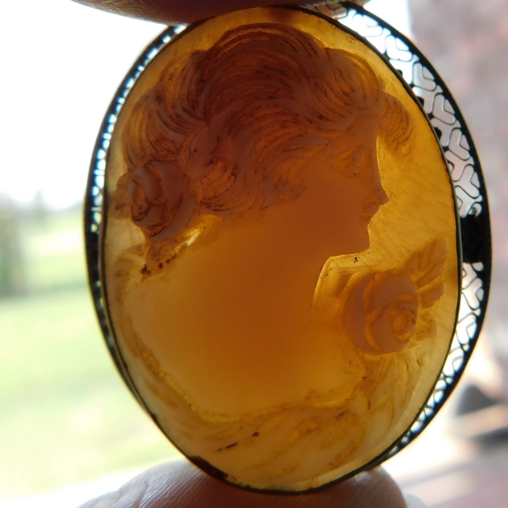 Antique 10K Solid White Gold Carved Cameo Brooch Art Deco Filigree Vintage - Picture 2 of 8